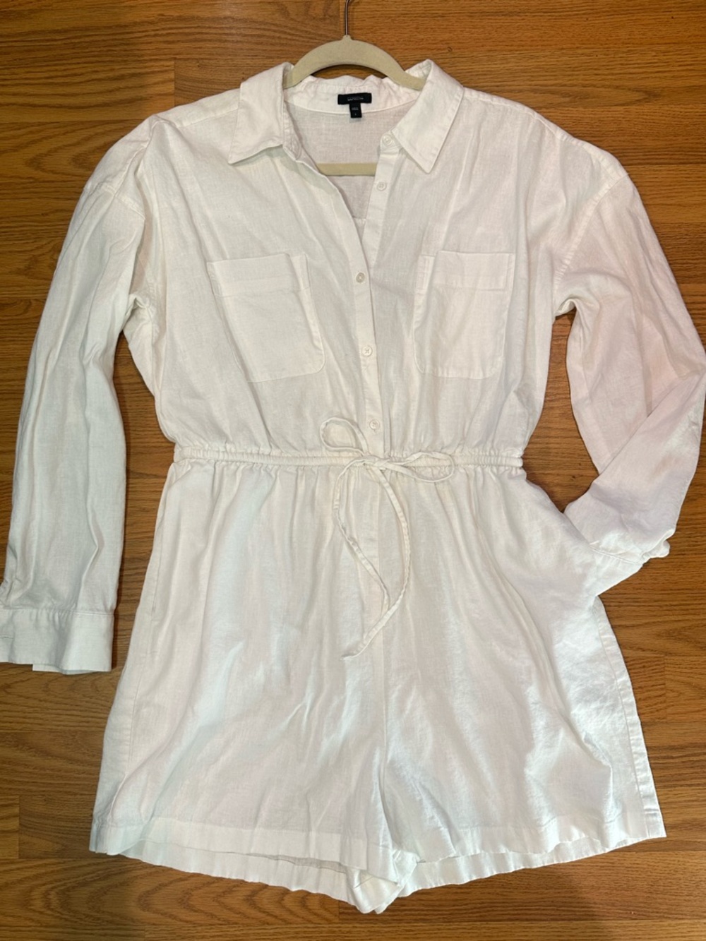 Express White Long-Sleeve waist Romper size L